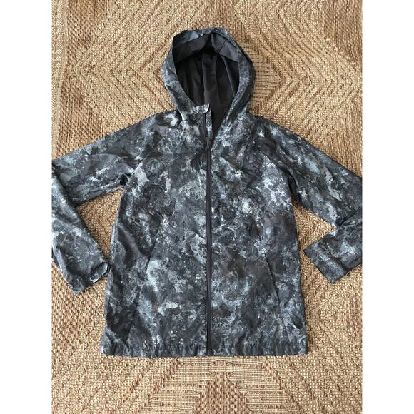 all in motion Other - Boys Ligh Jakcet Windbreaker All in Motion grey Camo style SZ L 12/14